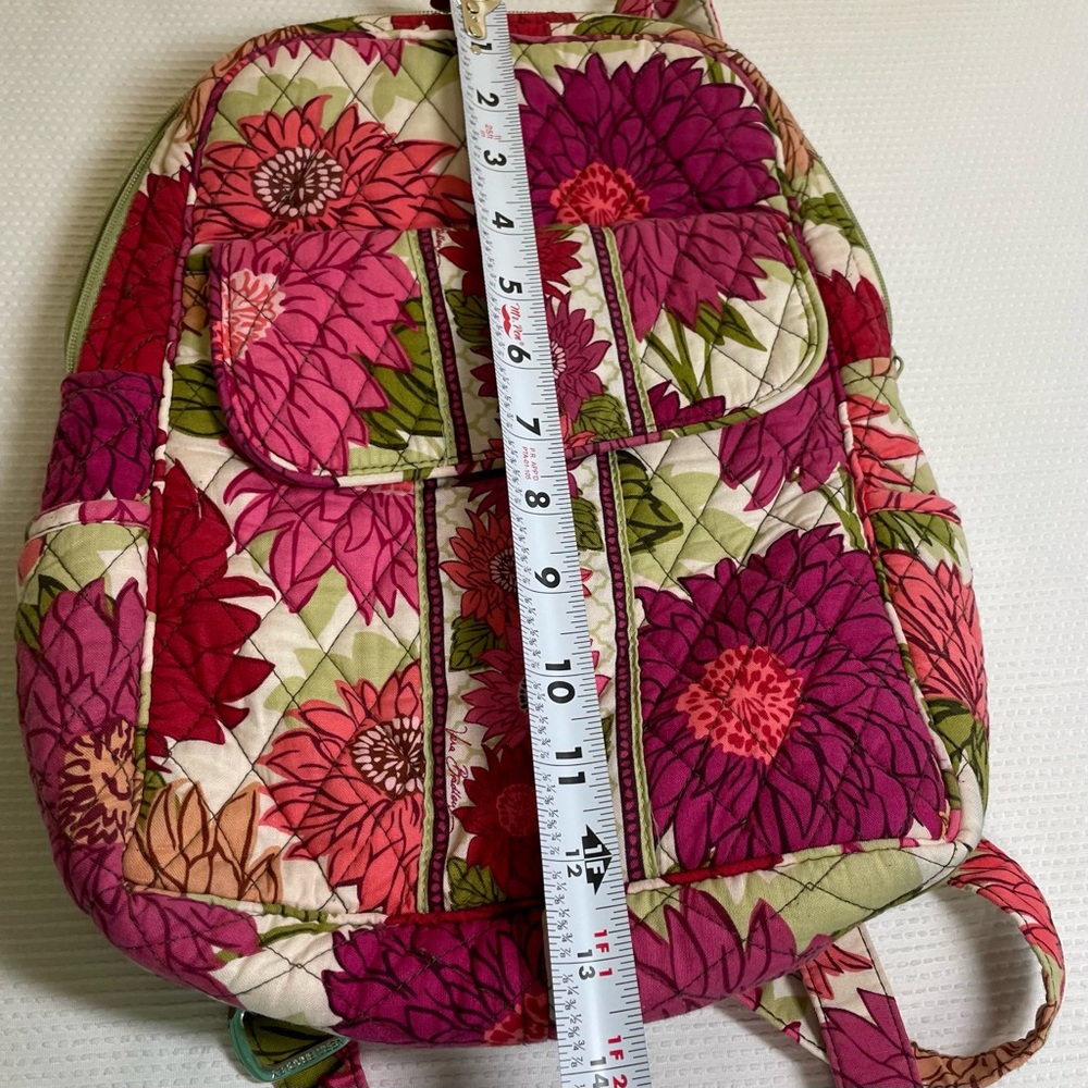 Vera Bradley Hello Dahlia Pink and Green Floral Backpack
Pre Loved - Picture 10 of 13